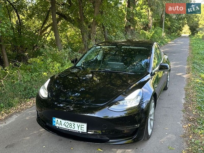 Tesla Model 3 2018
