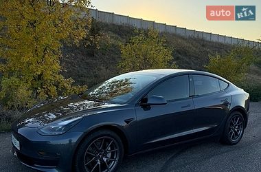 Седан Tesla Model 3 2021 в Одесі