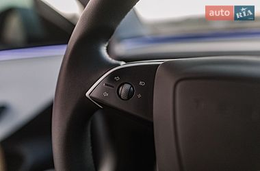 Седан Tesla Model 3 2025 в Ровно фото 3 Седан Tesla Model 3 2025 в Ровно