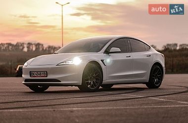 Седан Tesla Model 3 2025 в Ровно фото 16 Седан Tesla Model 3 2025 в Ровно