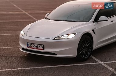 Седан Tesla Model 3 2025 в Ровно фото 20 Седан Tesla Model 3 2025 в Ровно