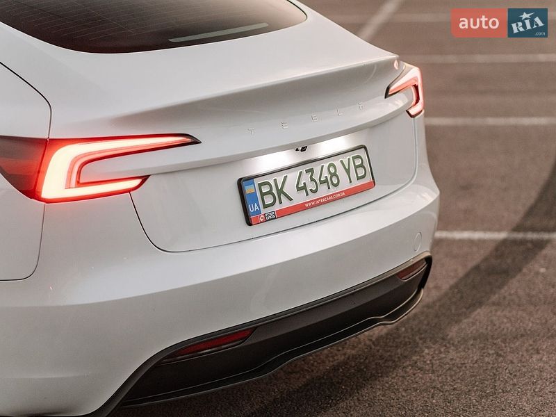 Седан Tesla Model 3 2025 в Ровно фото 28 Седан Tesla Model 3 2025 в Ровно
