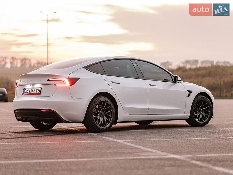 Седан Tesla Model 3 2025 в Ровно фото 36 Седан Tesla Model 3 2025 в Ровно