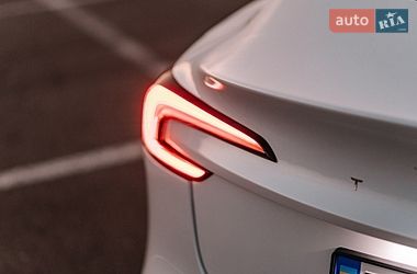 Седан Tesla Model 3 2025 в Ровно фото 42 Седан Tesla Model 3 2025 в Ровно