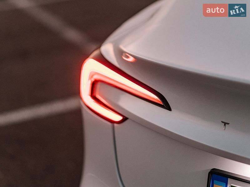 Седан Tesla Model 3 2025 в Ровно фото 42 Седан Tesla Model 3 2025 в Ровно