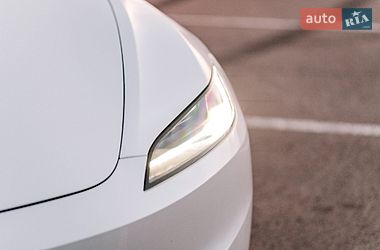 Седан Tesla Model 3 2025 в Ровно фото 44 Седан Tesla Model 3 2025 в Ровно