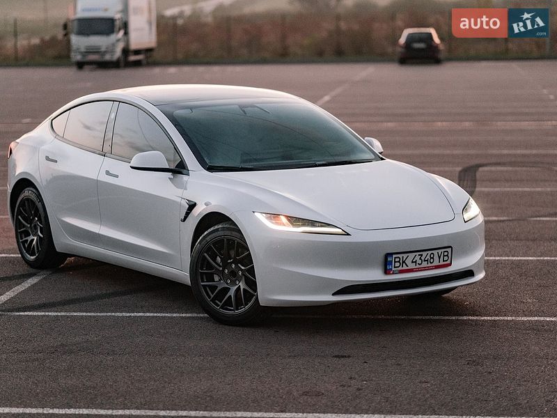 Седан Tesla Model 3 2025 в Ровно фото 47 Седан Tesla Model 3 2025 в Ровно
