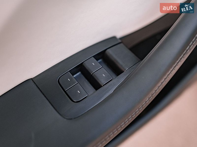 Седан Tesla Model 3 2025 в Ровно фото 53 Седан Tesla Model 3 2025 в Ровно