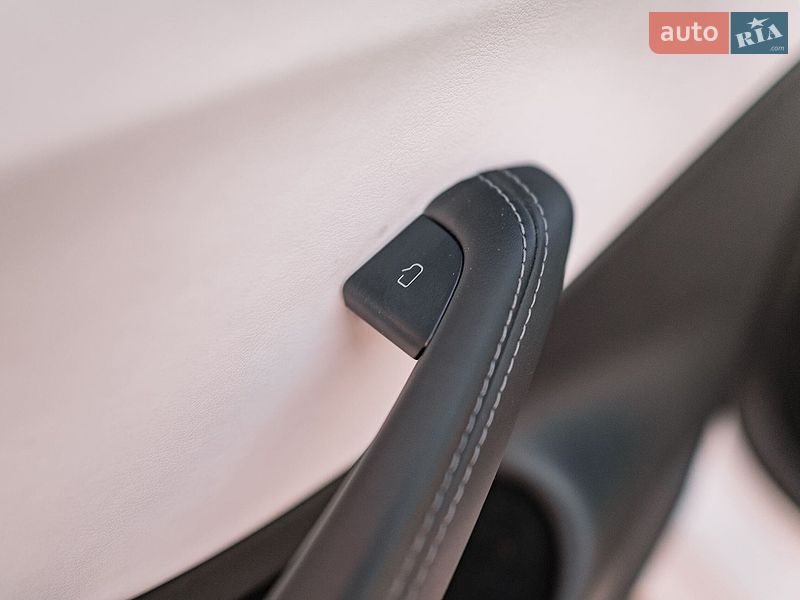 Седан Tesla Model 3 2025 в Ровно фото 54 Седан Tesla Model 3 2025 в Ровно