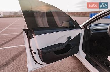 Седан Tesla Model 3 2025 в Ровно фото 55 Седан Tesla Model 3 2025 в Ровно