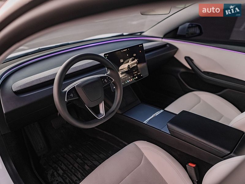 Седан Tesla Model 3 2025 в Ровно фото 56 Седан Tesla Model 3 2025 в Ровно