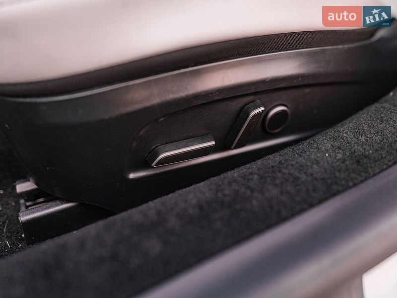 Седан Tesla Model 3 2025 в Ровно фото 59 Седан Tesla Model 3 2025 в Ровно