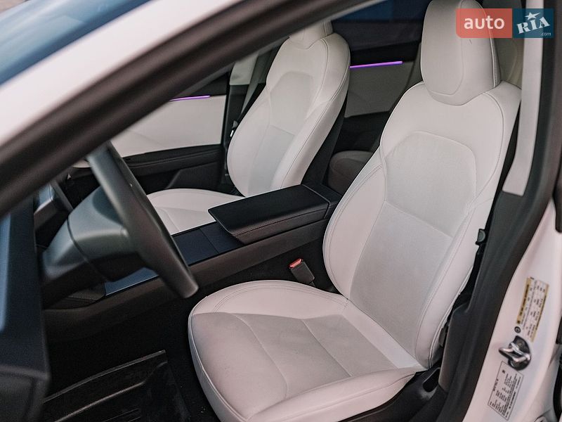 Седан Tesla Model 3 2025 в Ровно фото 60 Седан Tesla Model 3 2025 в Ровно