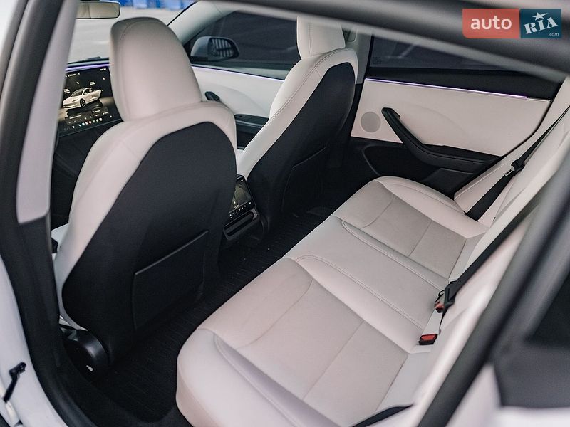 Седан Tesla Model 3 2025 в Ровно фото 61 Седан Tesla Model 3 2025 в Ровно