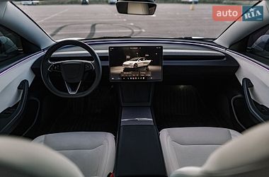 Седан Tesla Model 3 2025 в Ровно фото 68 Седан Tesla Model 3 2025 в Ровно