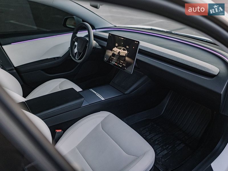 Седан Tesla Model 3 2025 в Ровно фото 77 Седан Tesla Model 3 2025 в Ровно