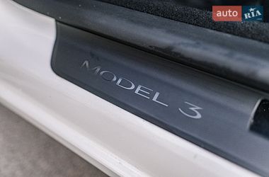 Седан Tesla Model 3 2025 в Ровно фото 85 Седан Tesla Model 3 2025 в Ровно