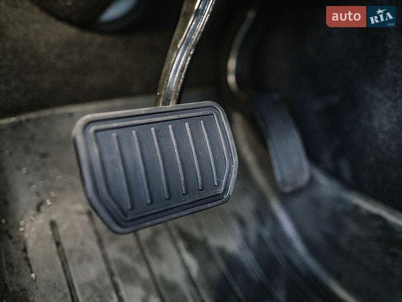 Седан Tesla Model 3 2025 в Ровно фото 87 Седан Tesla Model 3 2025 в Ровно