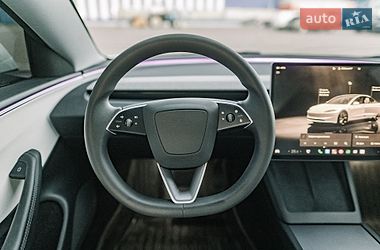 Седан Tesla Model 3 2025 в Ровно фото 92 Седан Tesla Model 3 2025 в Ровно