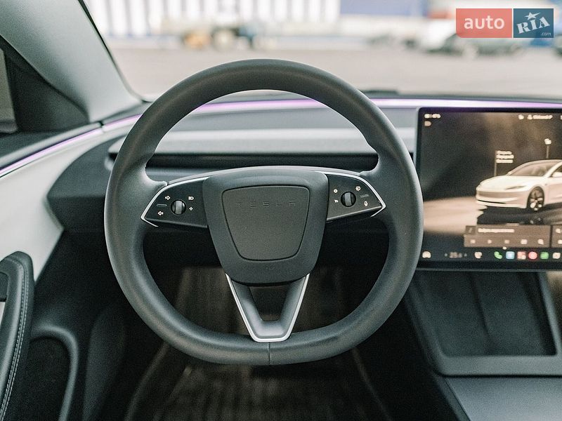 Седан Tesla Model 3 2025 в Ровно фото 92 Седан Tesla Model 3 2025 в Ровно