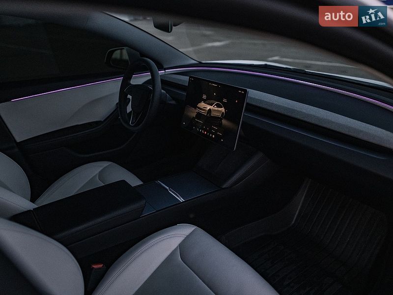 Седан Tesla Model 3 2025 в Ровно фото 96 Седан Tesla Model 3 2025 в Ровно