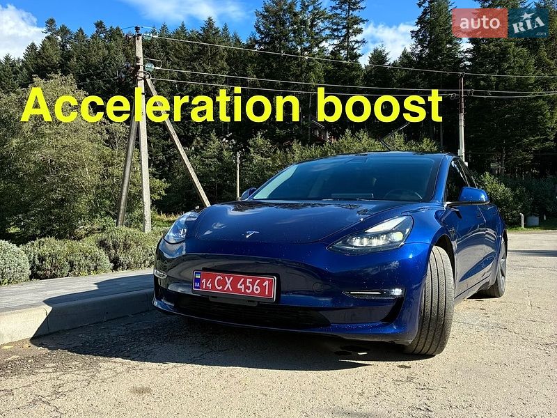 Седан Tesla Model 3 2023 в Сколе