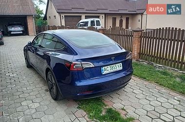 Седан Tesla Model 3 2021 в Млинове