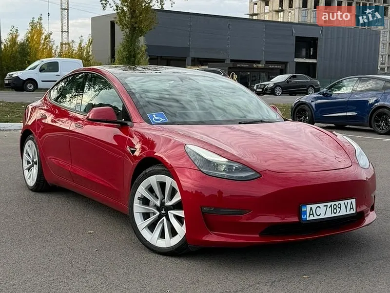 Tesla Model 3 2023