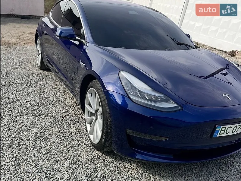 Tesla Model 3 2018