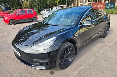 Седан Tesla Model 3 2019 в Кам'янському