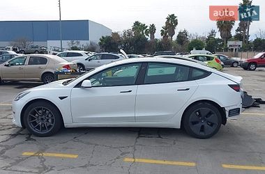 Седан Tesla Model 3 2023 в Луцьку