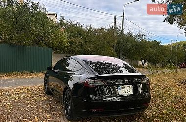 Седан Tesla Model 3 2018 в Сумах