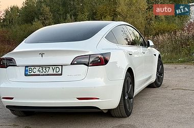 Седан Tesla Model 3 2019 в Трускавце