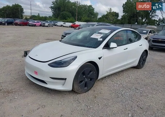 Tesla Model 3 2022