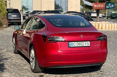 Седан Tesla Model 3 2018 в Львові