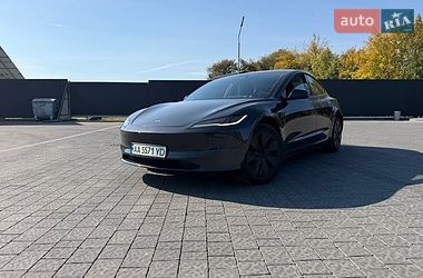 Седан Tesla Model 3 2024 в Львове