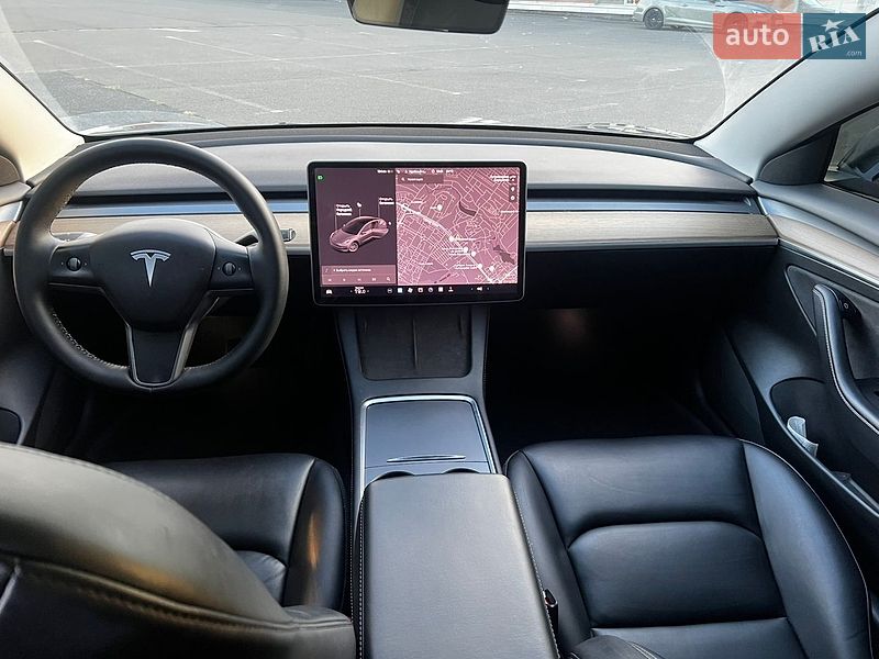 Седан Tesla Model 3 2021 в Києві