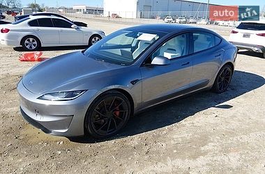 Седан Tesla Model 3 2025 в Днепре