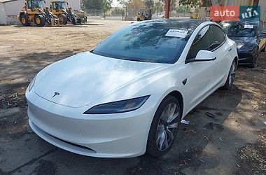 Седан Tesla Model 3 2024 в Луцке