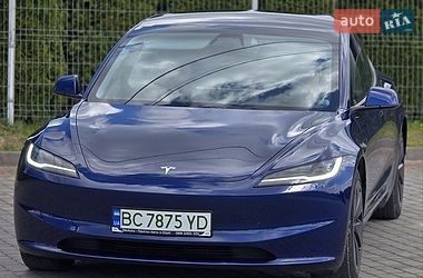 Седан Tesla Model 3 2024 в Миколаєві
