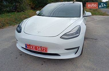 Седан Tesla Model 3 2022 в Запоріжжі