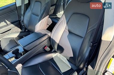Седан Tesla Model 3 2020 в Виннице