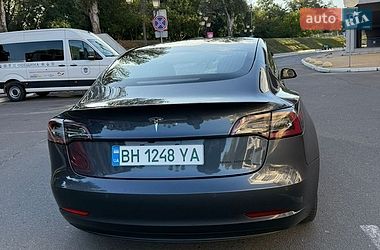 Седан Tesla Model 3 2021 в Одесі