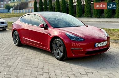 Седан Tesla Model 3 2021 в Хмельницком Седан Tesla Model 3 2021 в Хмельницком