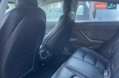 Седан Tesla Model 3 2018 в Луцке