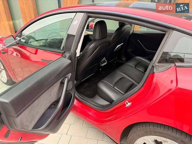 Седан Tesla Model 3 2022 в Луцке фото 7 Седан Tesla Model 3 2022 в Луцке
