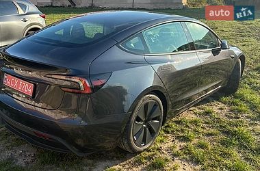 Седан Tesla Model 3 2024 в Рівному