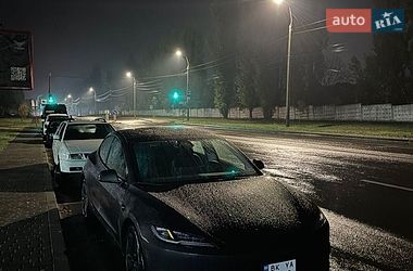 Седан Tesla Model 3 2024 в Рівному