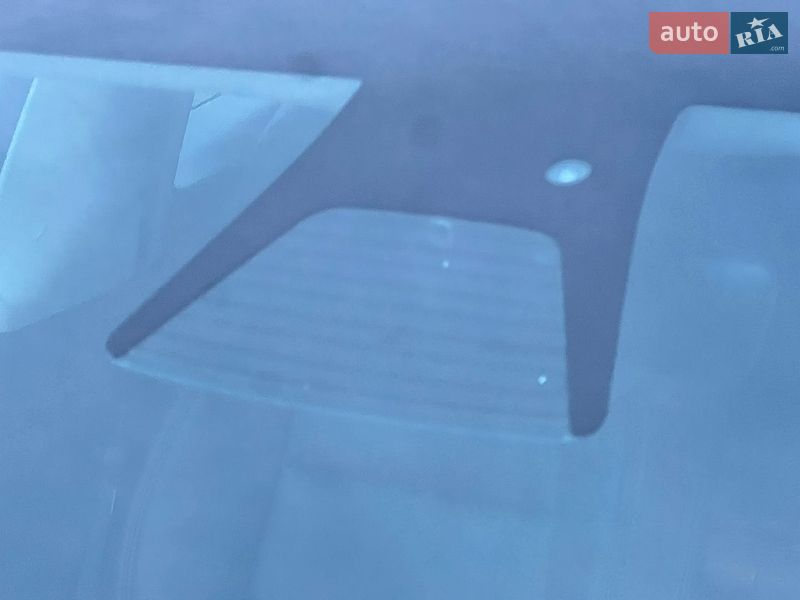 Седан Tesla Model 3 2021 в Луцке