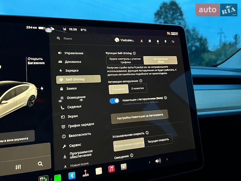Седан Tesla Model 3 2021 в Луцке